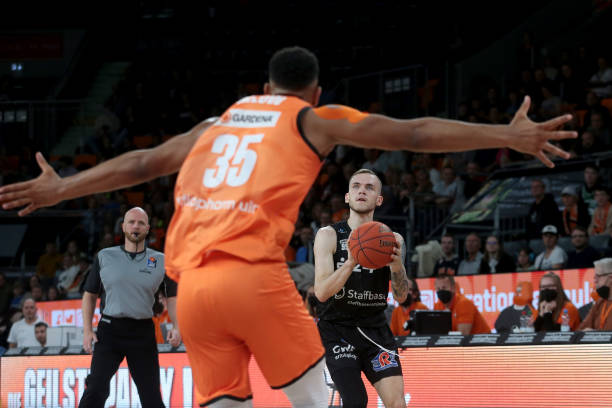 列赛的关键 列赛的关键