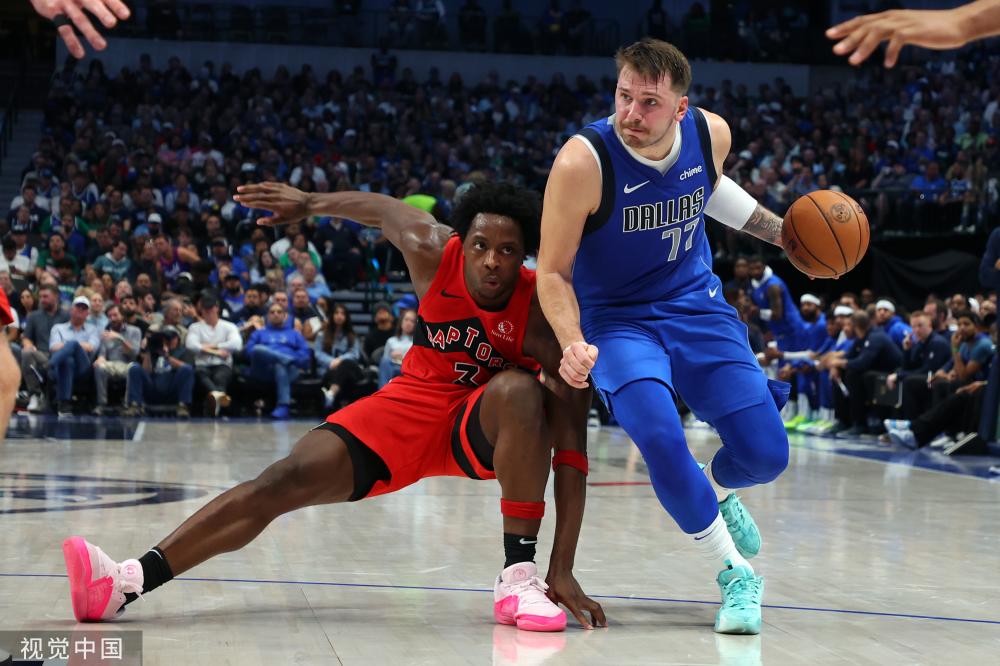 直深受队友 直深受队友