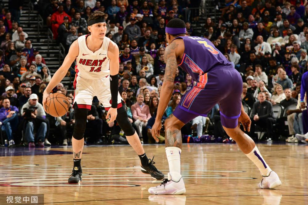 功离不开她 功离不开她