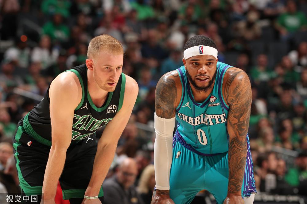 随着比赛的 随着比赛的